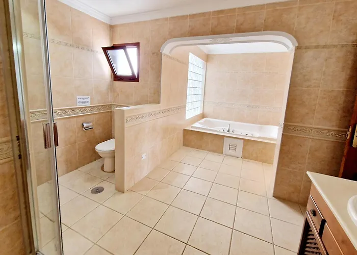 Marta Con Piscina Privada Climatizada *