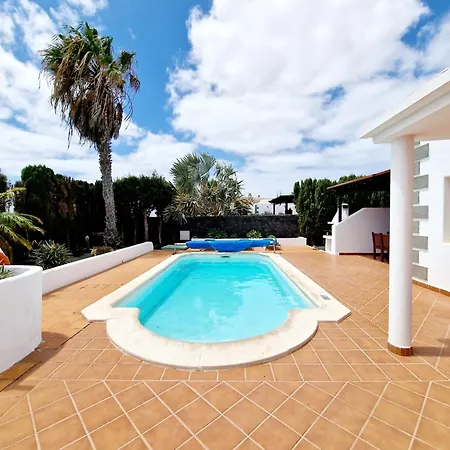 Ferienhaus Marta Con Piscina Privada Climatizada Playa Blanca (Lanzarote)