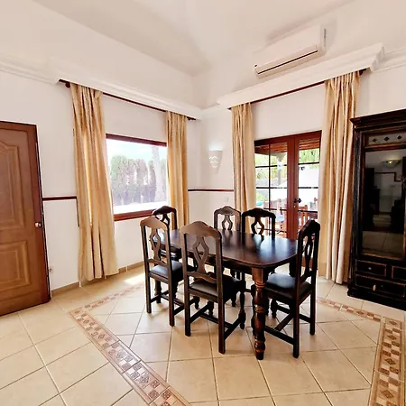 Tatil Evi Marta Con Piscina Privada Climatizada